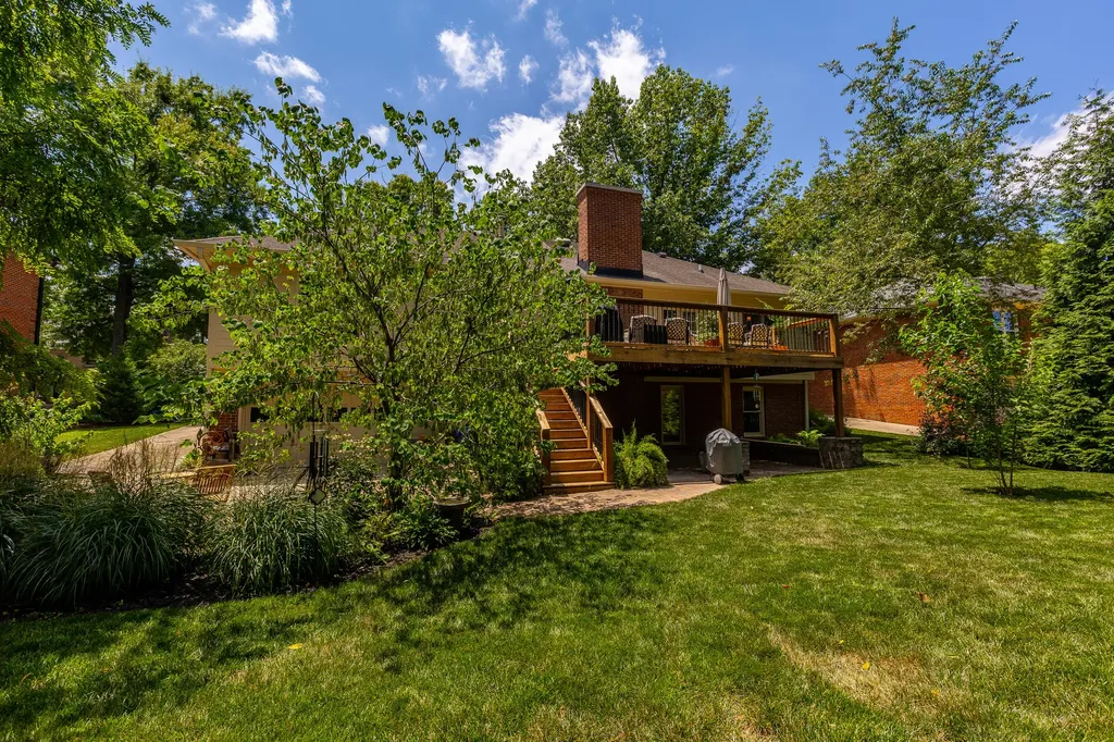 2456 Woodfield Circle Lexington KY 40515