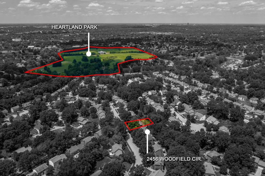 2456 Woodfield Circle Lexington KY 40515