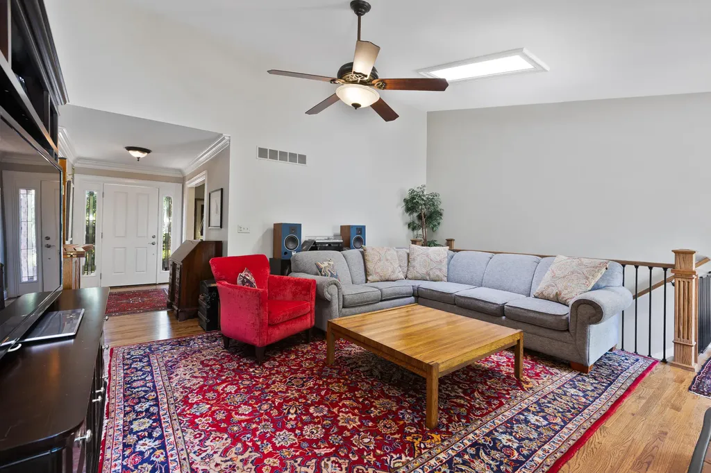 2456 Woodfield Circle Lexington KY 40515