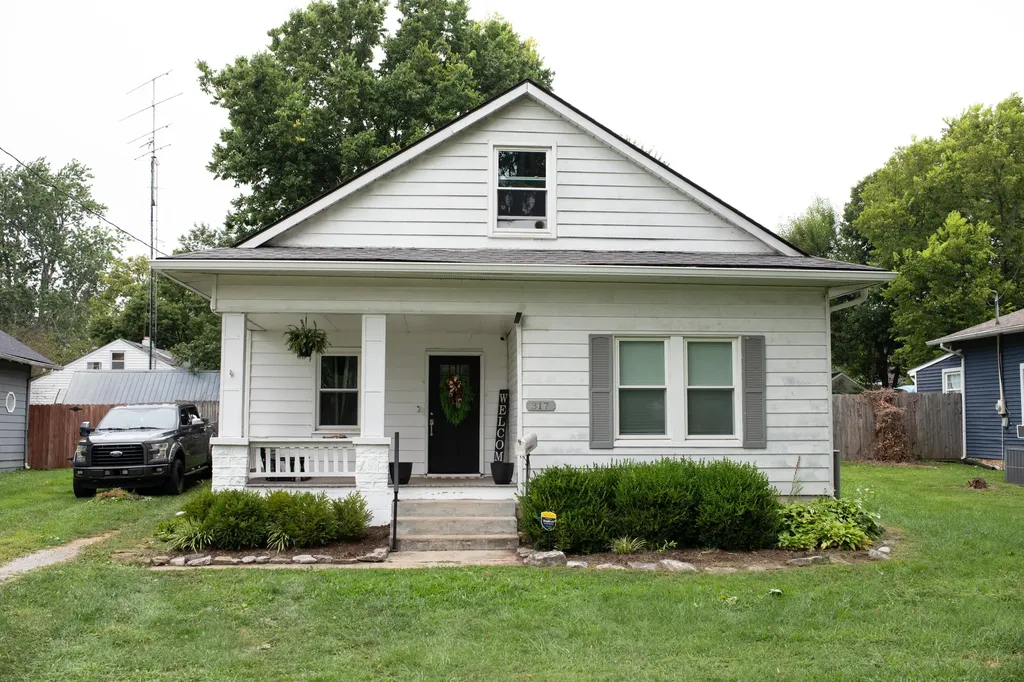 317 Douglas Avenue Versailles KY 40383