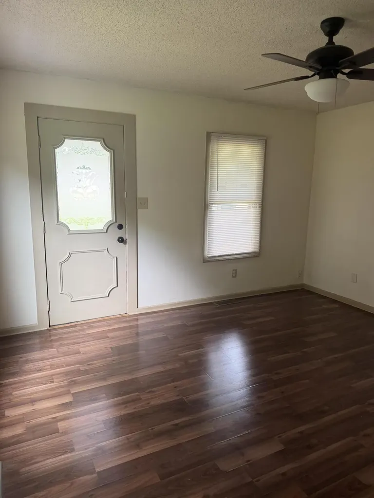8250 W U.s. Highway 68 Highway Benton KY 42025