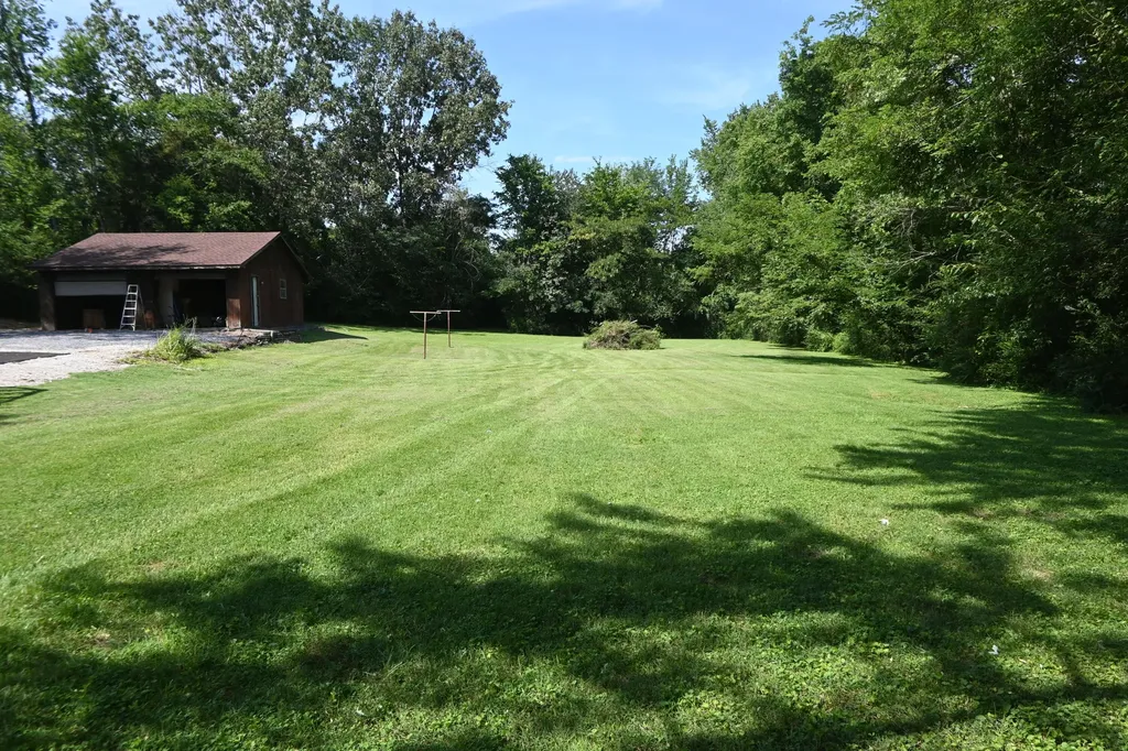 8250 W U.s. Highway 68 Highway Benton KY 42025