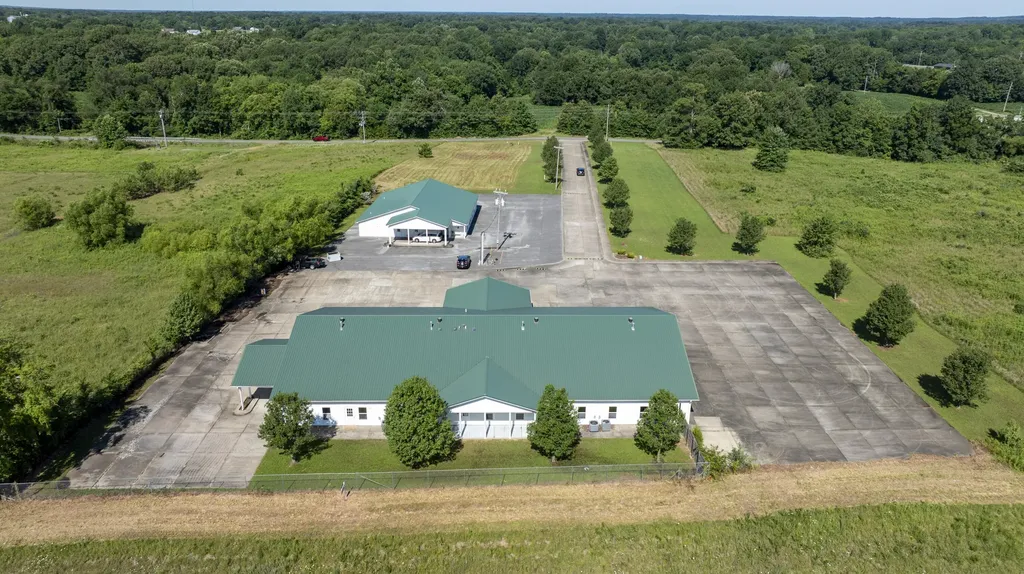 102 Caky Drive Benton KY 42025