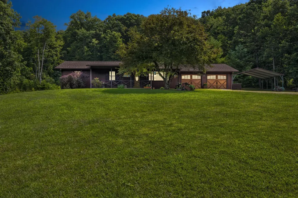 3425 Ky-986 Olive Hill KY 41164