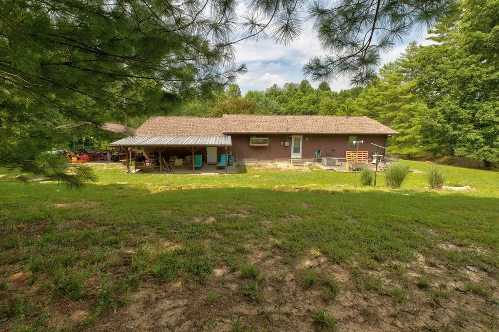 3425 Ky-986 Olive Hill KY 41164