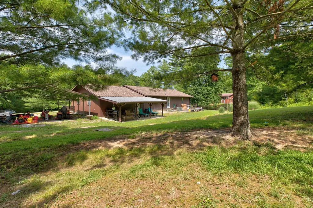 3425 Ky-986 Olive Hill KY 41164