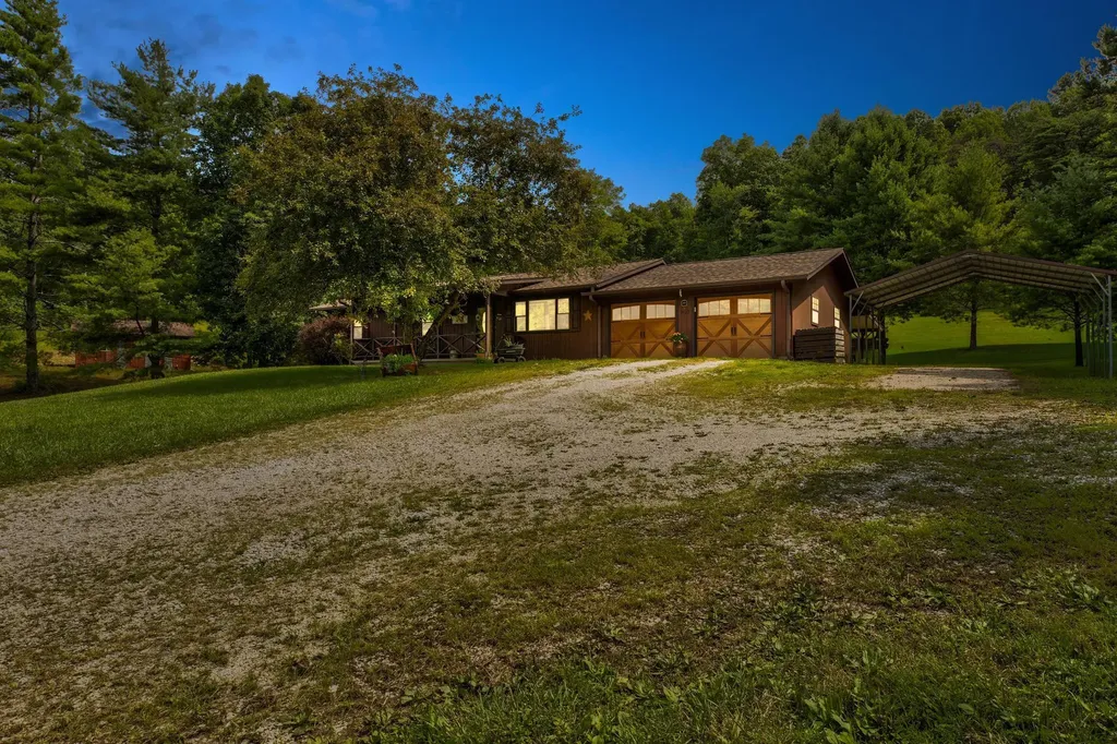 3425 Ky-986 Olive Hill KY 41164