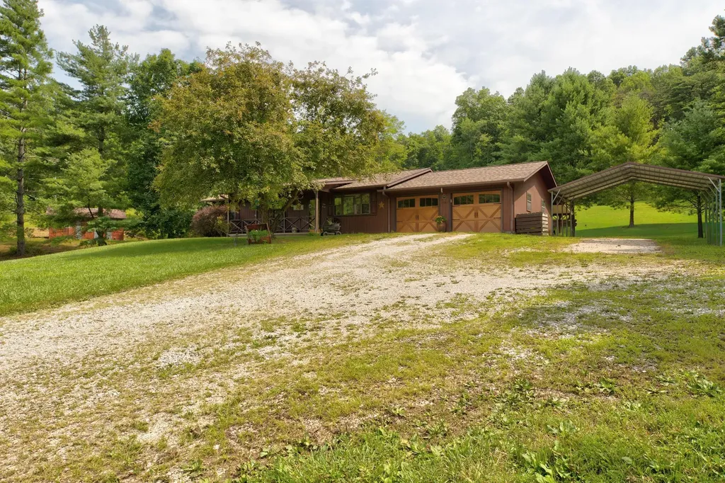 3425 Ky-986 Olive Hill KY 41164