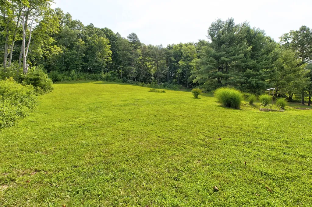 3425 Ky-986 Olive Hill KY 41164