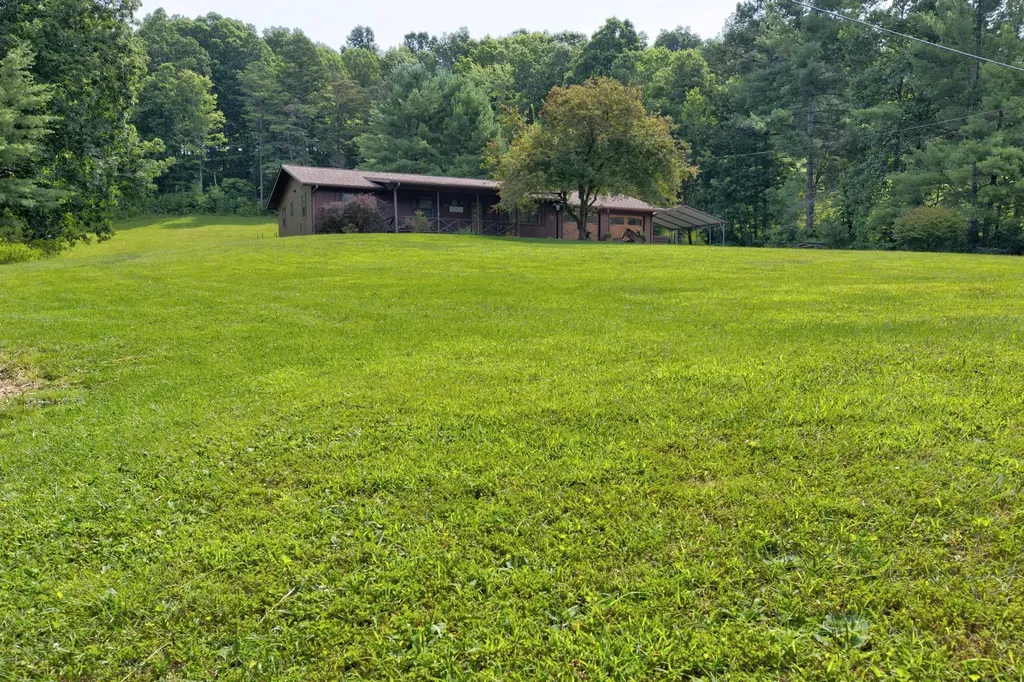 3425 Ky-986 Olive Hill KY 41164