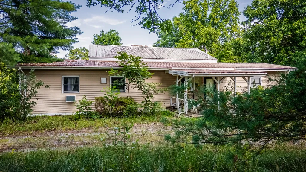 2017 Stanford Street Lancaster KY 40444