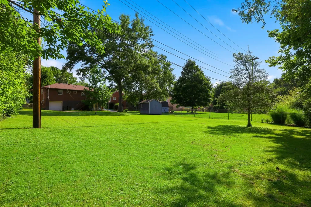 560 Cromwell Way Lexington KY 40503