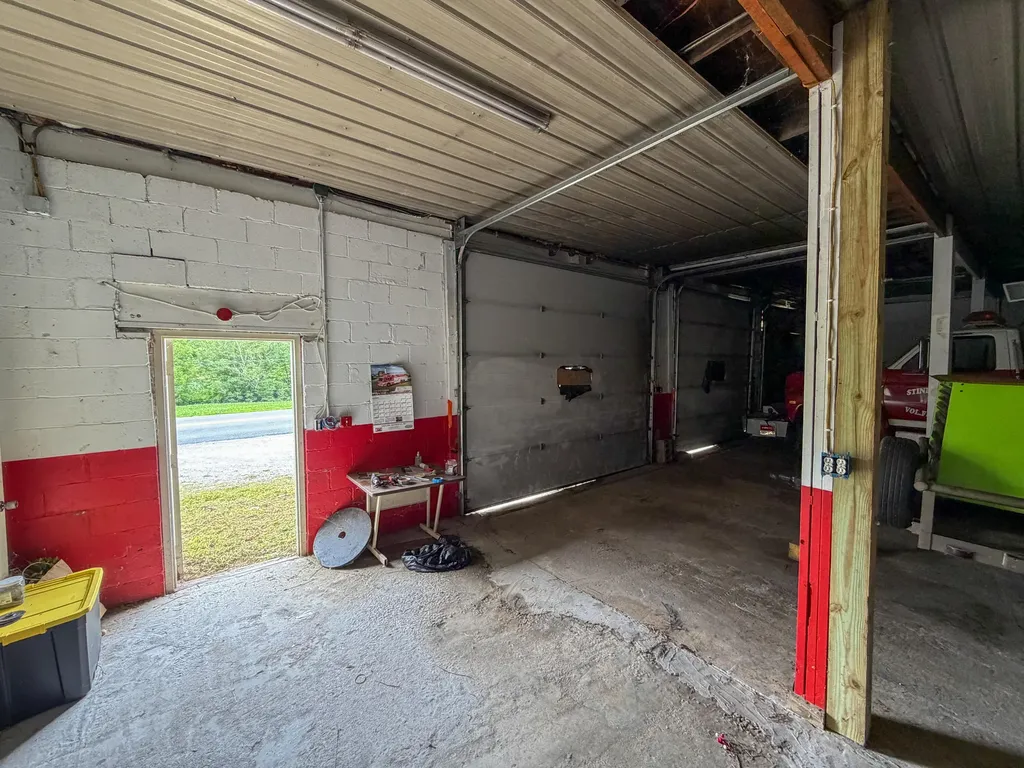 2085 Key 718 Walker KY 40997