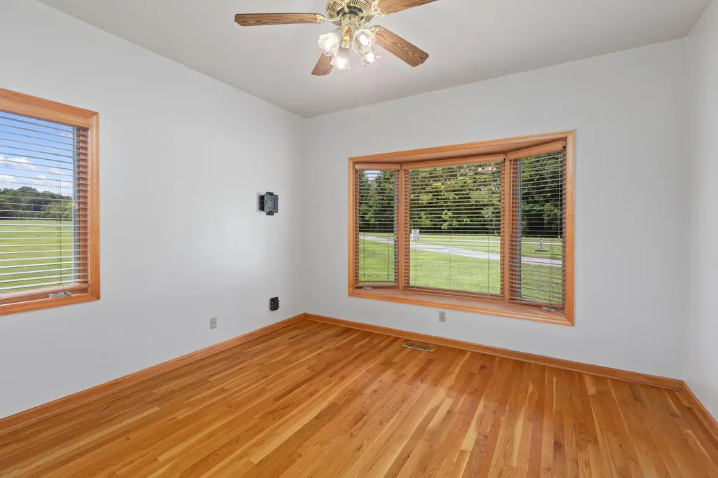 1221 Hawthorne Lane Lawrenceburg KY 40342