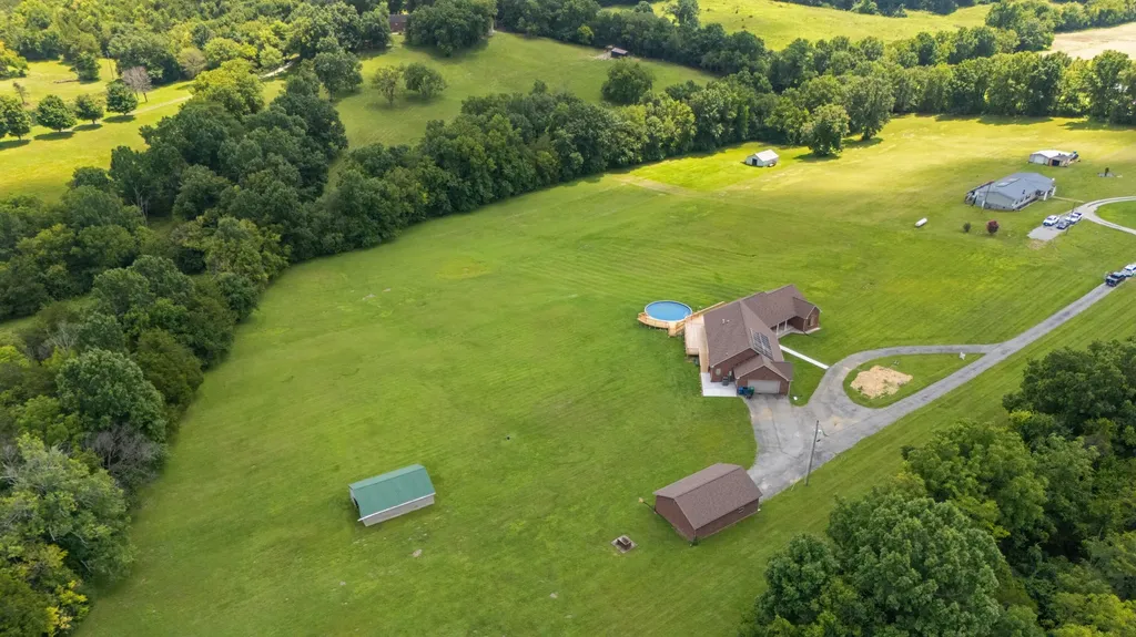 1221 Hawthorne Lane Lawrenceburg KY 40342