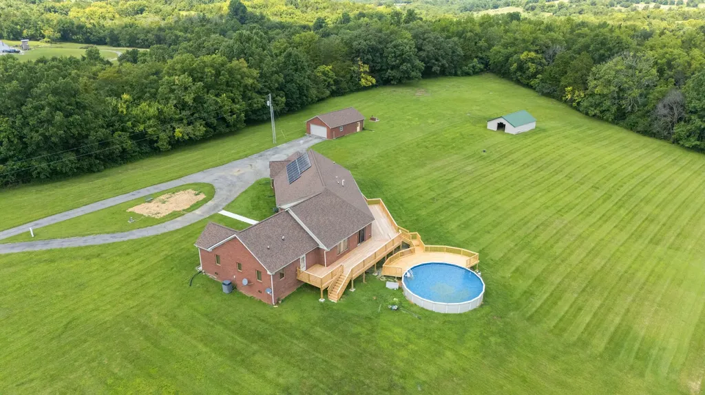1221 Hawthorne Lane Lawrenceburg KY 40342