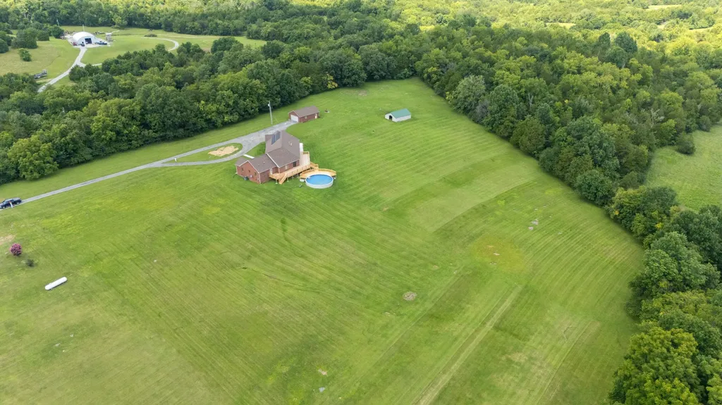 1221 Hawthorne Lane Lawrenceburg KY 40342