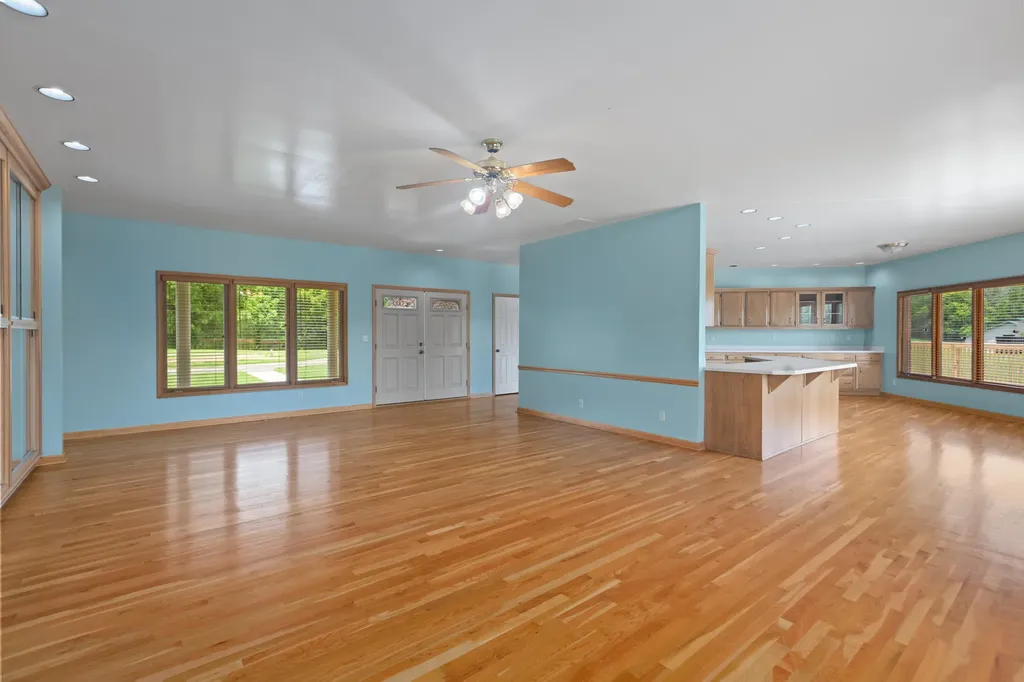 1221 Hawthorne Lane Lawrenceburg KY 40342