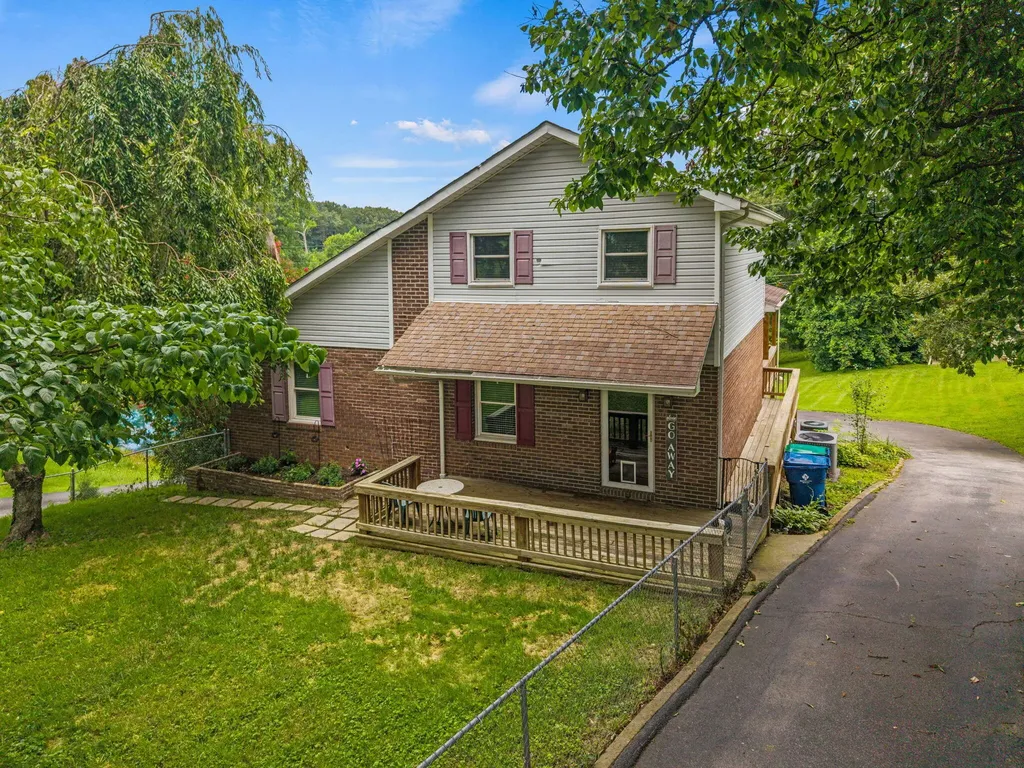 170 E Langdon Road Science Hill KY 42553