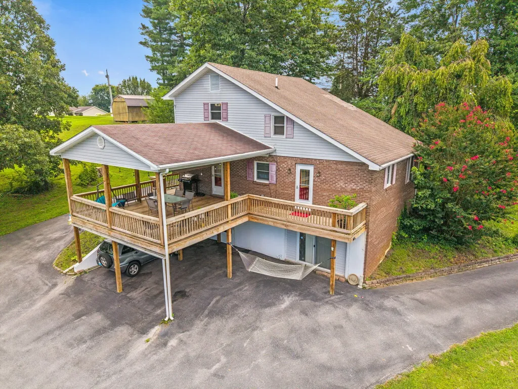 170 E Langdon Road Science Hill KY 42553