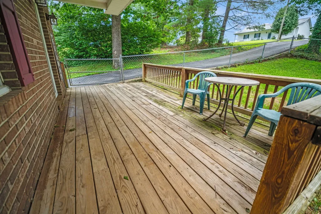 170 E Langdon Road Science Hill KY 42553