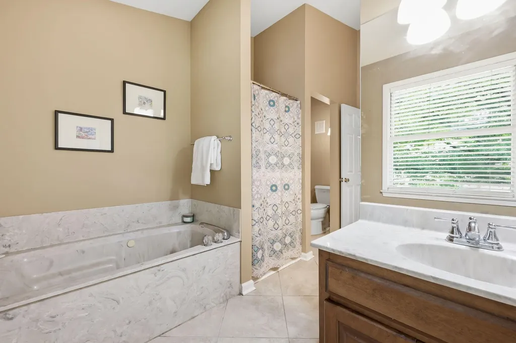 2441 Doubletree Court Lexington KY 40514