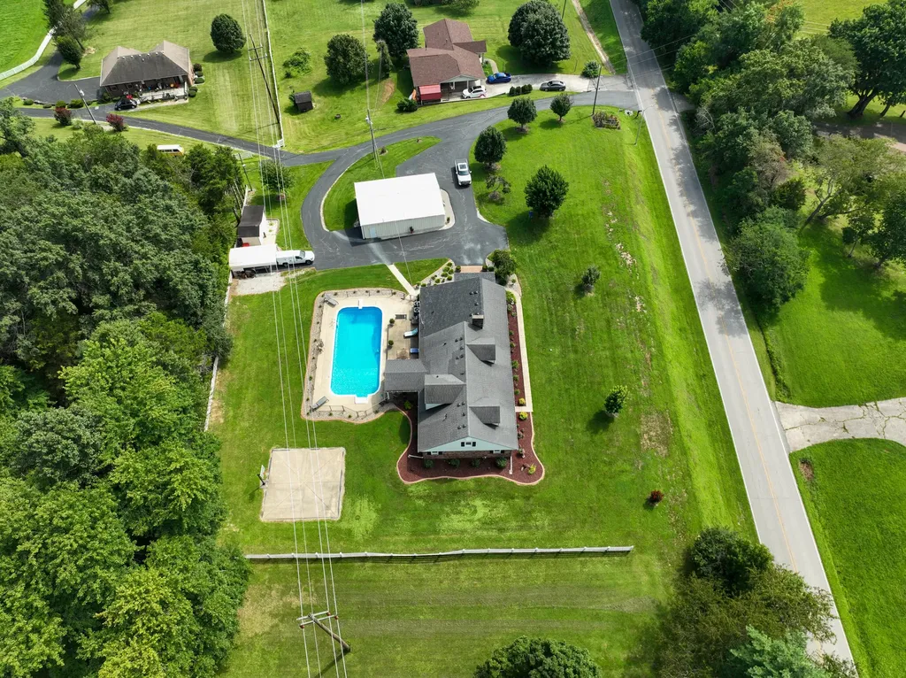 415 S Dogwood Drive Berea KY 40403