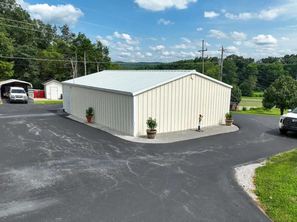 415 S Dogwood Drive Berea KY 40403