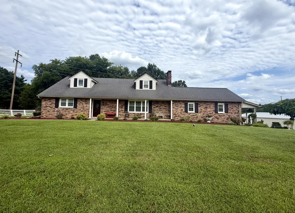 415 S Dogwood Drive Berea KY 40403