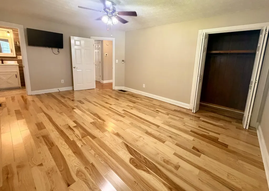415 S Dogwood Drive Berea KY 40403