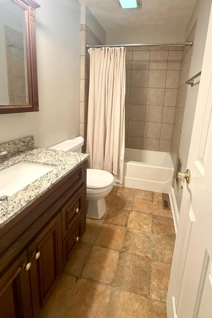 415 S Dogwood Drive Berea KY 40403