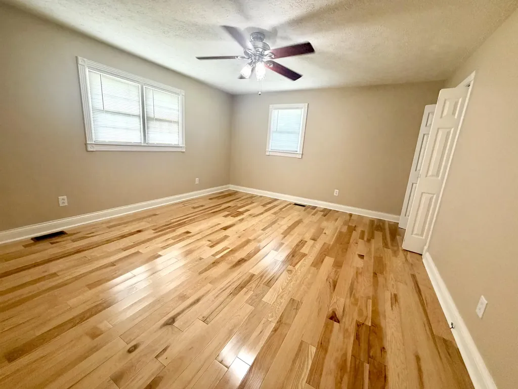 415 S Dogwood Drive Berea KY 40403