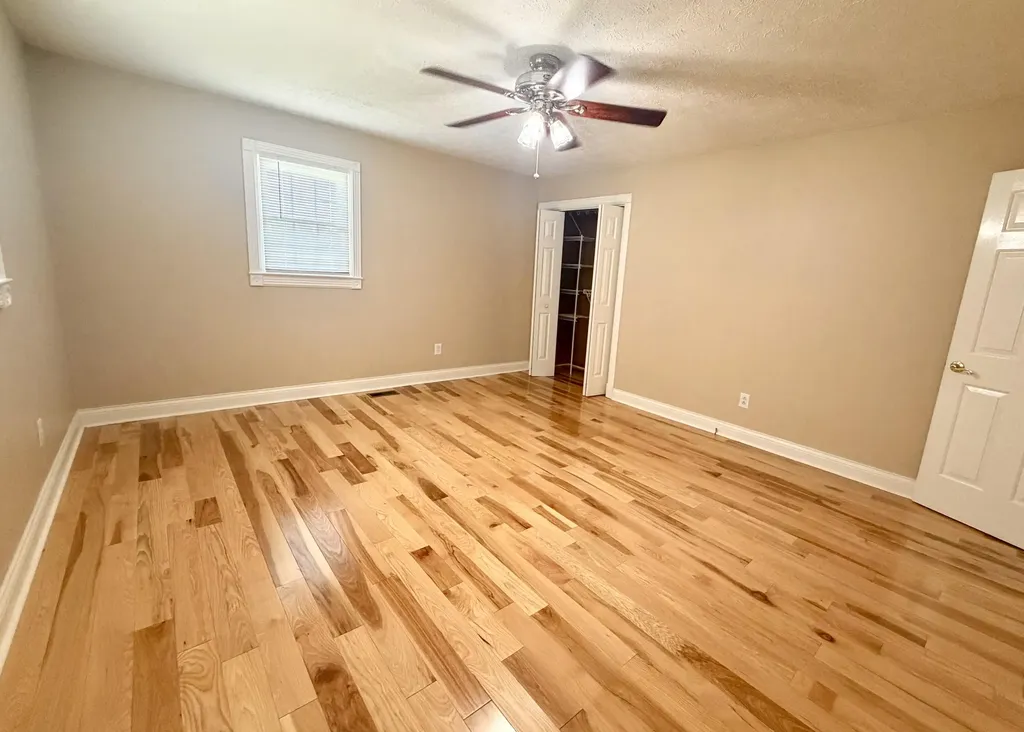 415 S Dogwood Drive Berea KY 40403