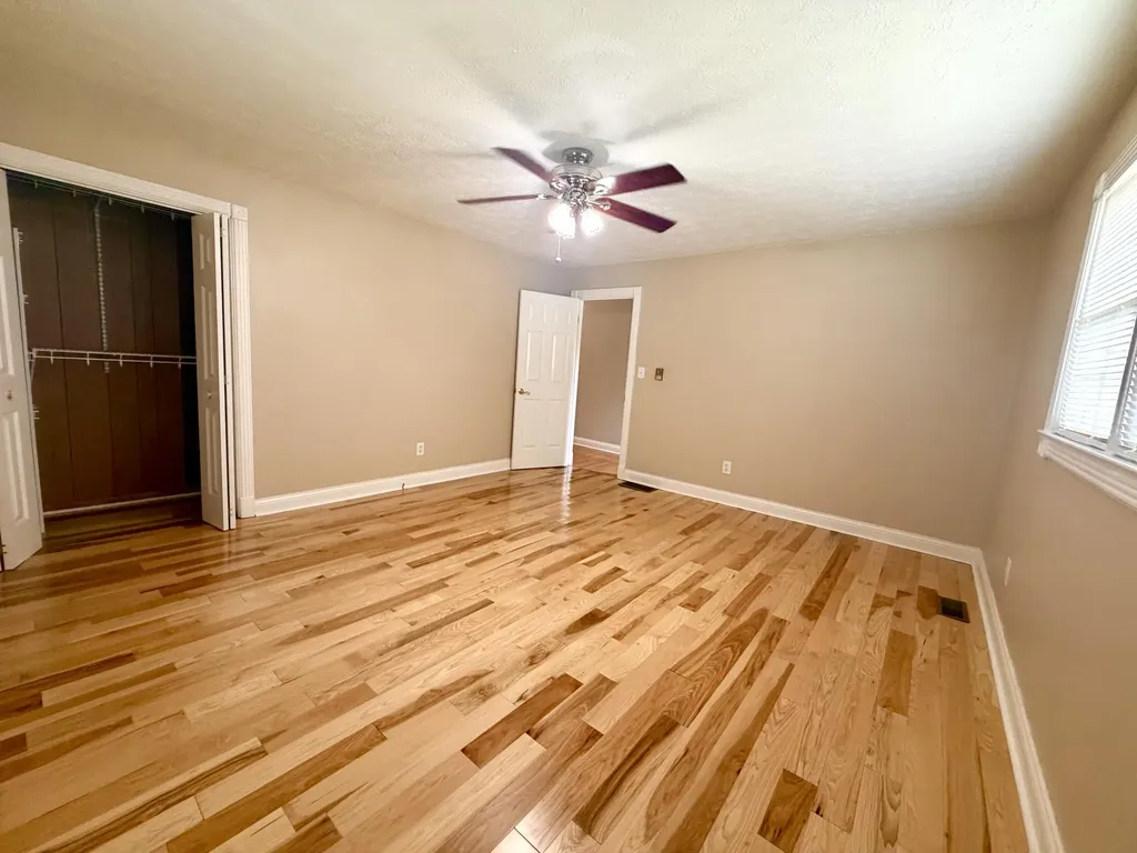 415 S Dogwood Drive Berea KY 40403