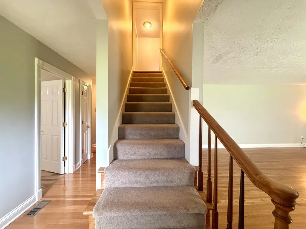 415 S Dogwood Drive Berea KY 40403