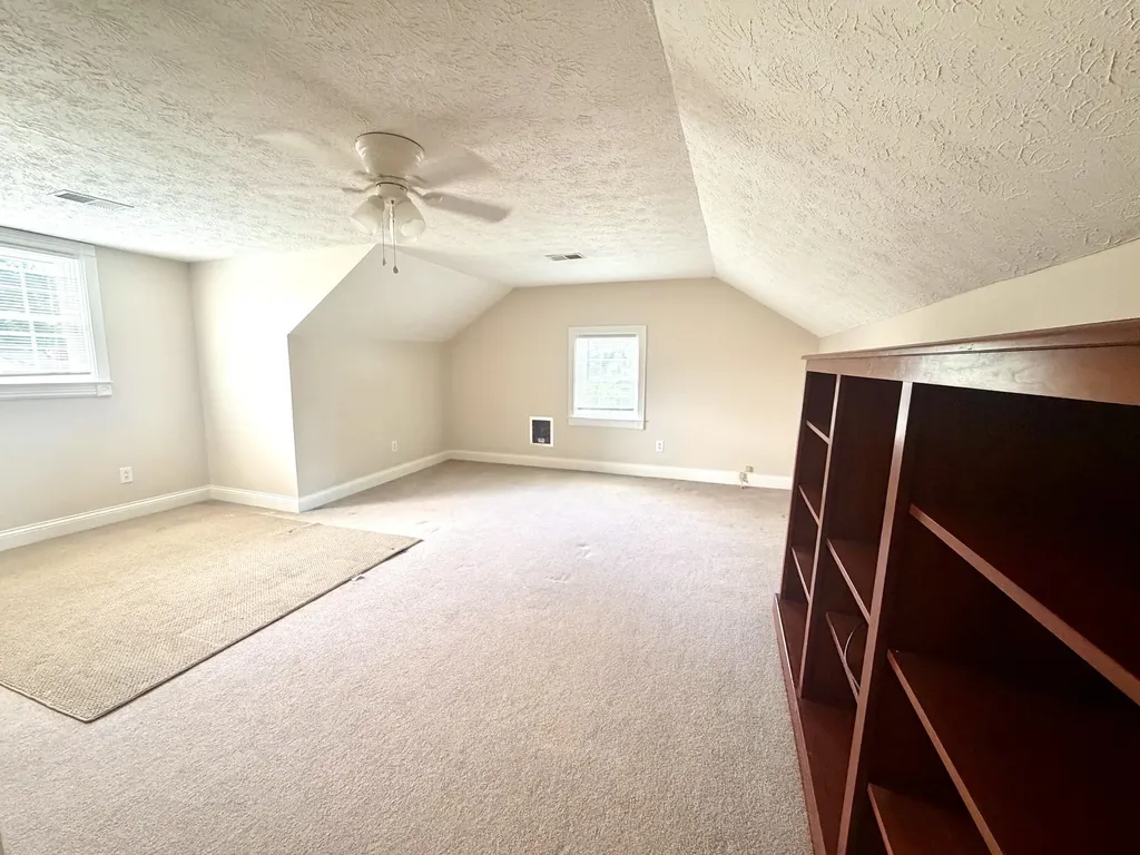 415 S Dogwood Drive Berea KY 40403