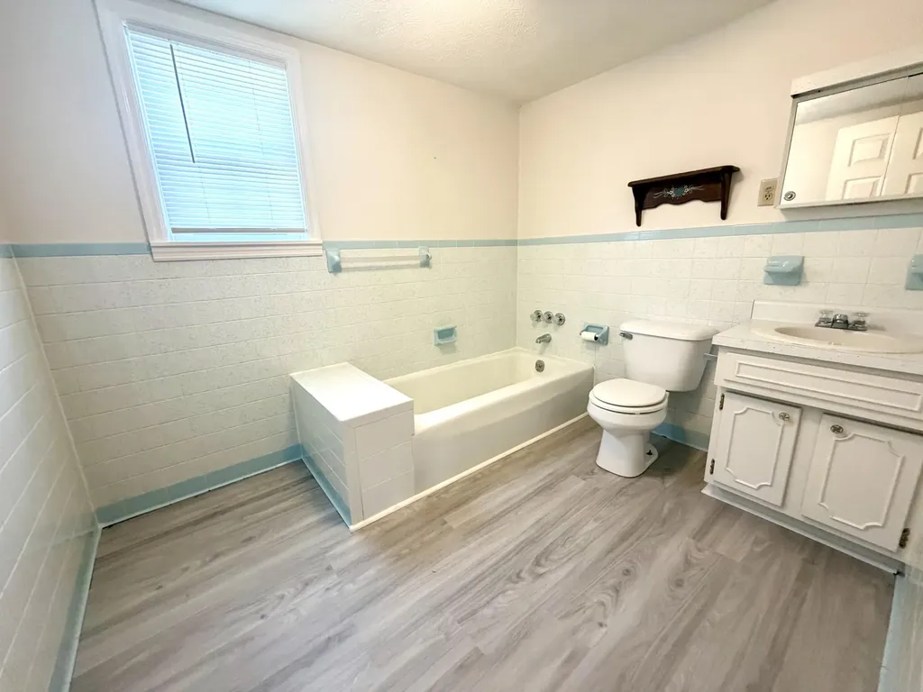 415 S Dogwood Drive Berea KY 40403