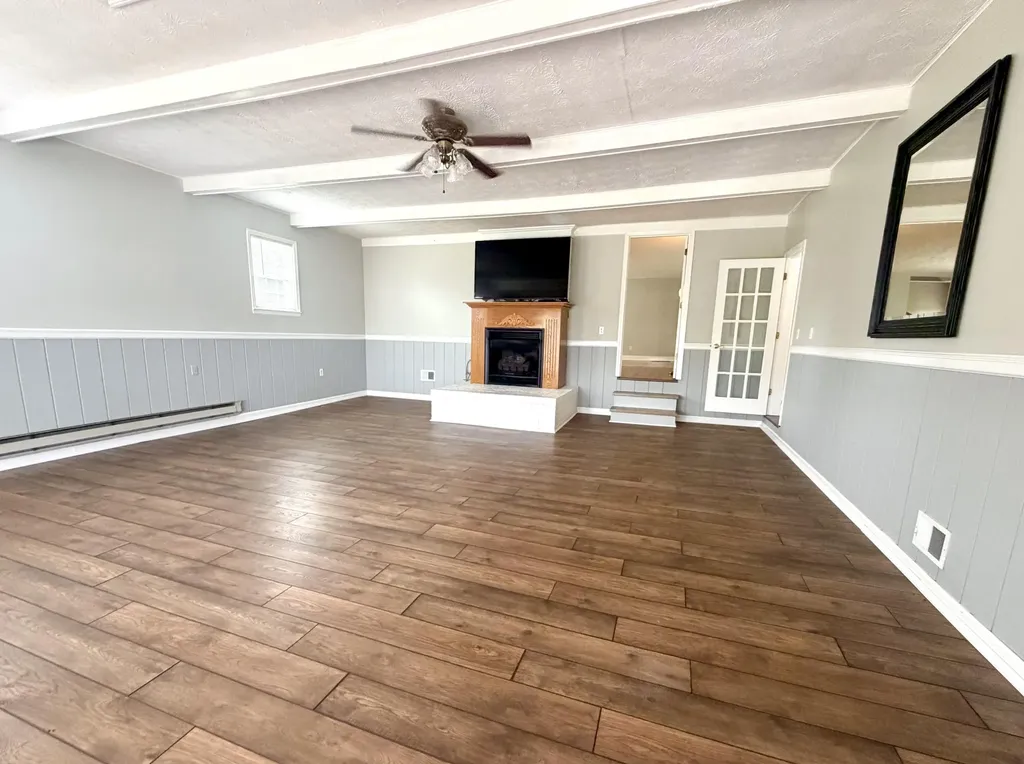 415 S Dogwood Drive Berea KY 40403