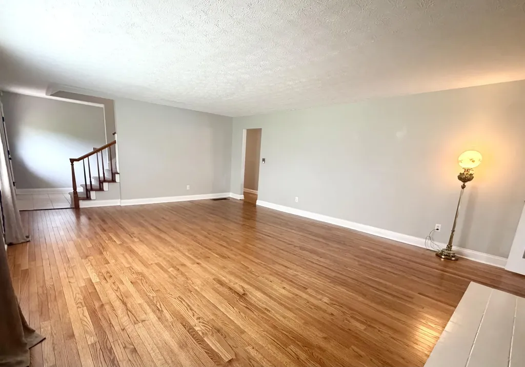 415 S Dogwood Drive Berea KY 40403