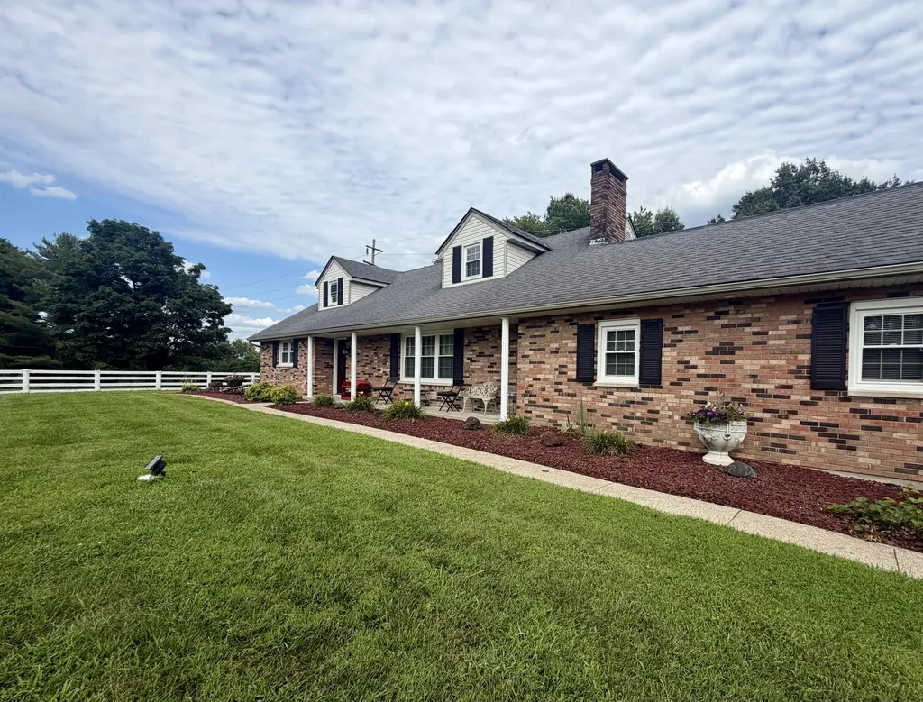 415 S Dogwood Drive Berea KY 40403