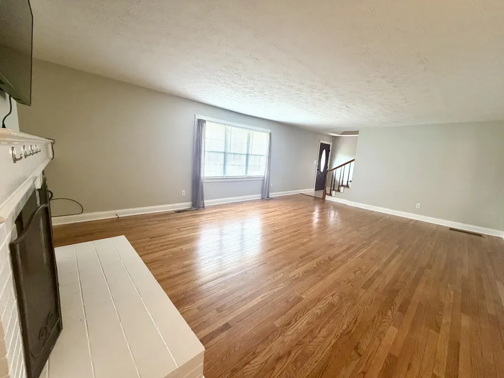 415 S Dogwood Drive Berea KY 40403