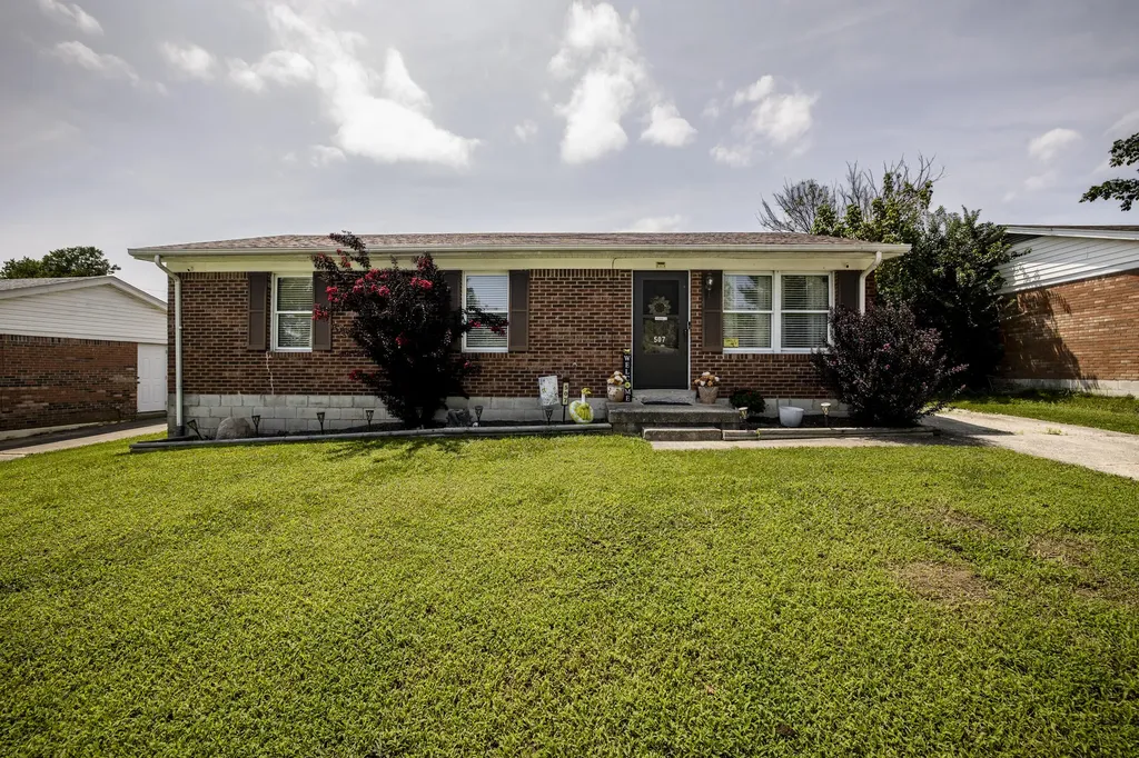 507 Foxwood Drive Nicholasville KY 40356
