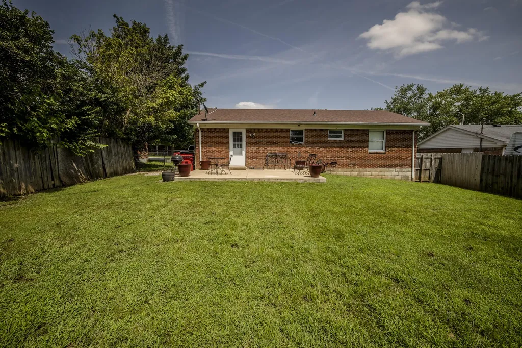 507 Foxwood Drive Nicholasville KY 40356