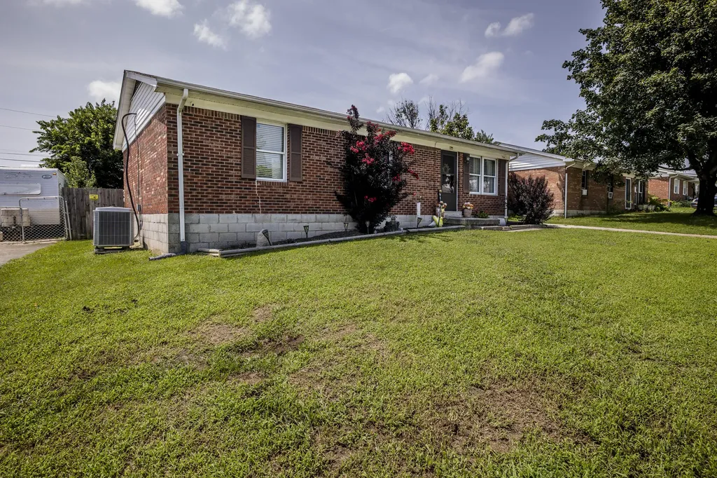 507 Foxwood Drive Nicholasville KY 40356