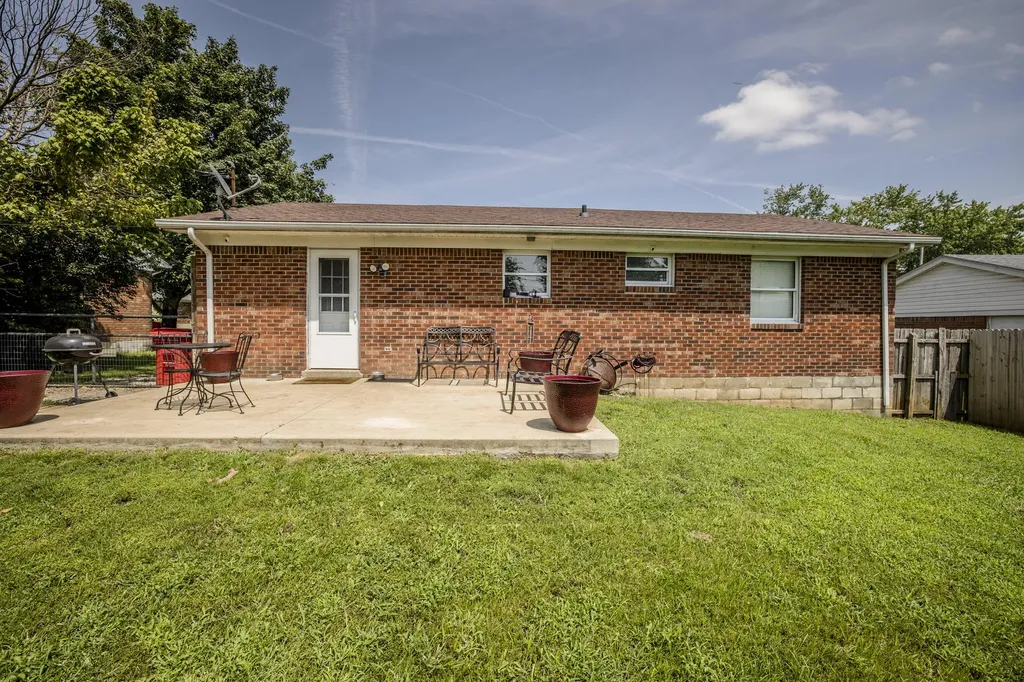 507 Foxwood Drive Nicholasville KY 40356