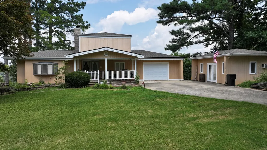 202 Peaceful Cove Lane Monticello KY 42633