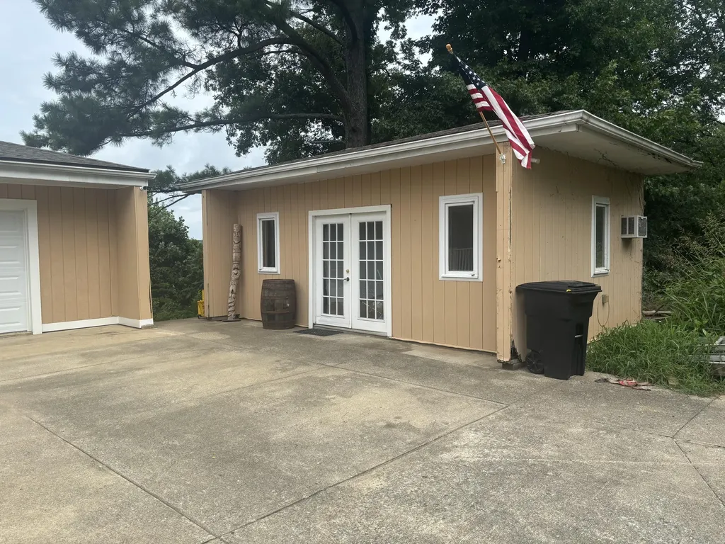 202 Peaceful Cove Lane Monticello KY 42633