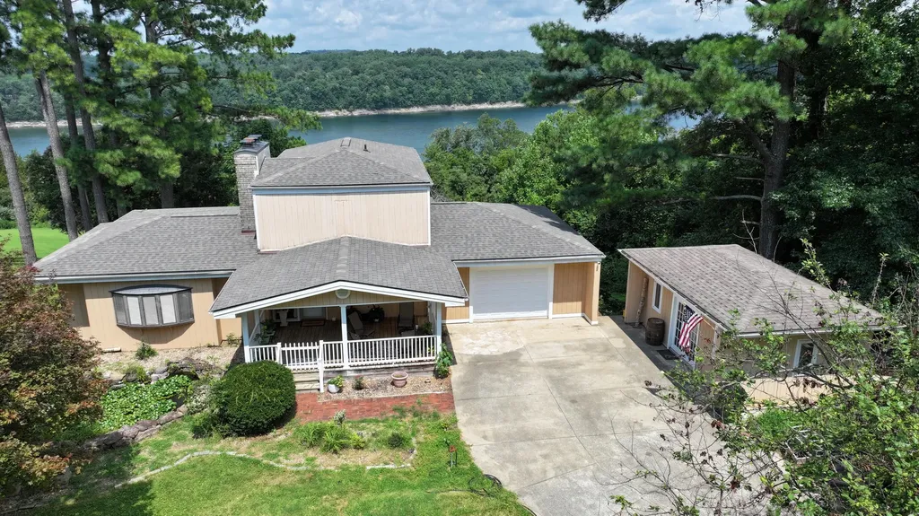 202 Peaceful Cove Lane Monticello KY 42633