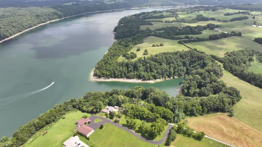 202 Peaceful Cove Lane Monticello KY 42633
