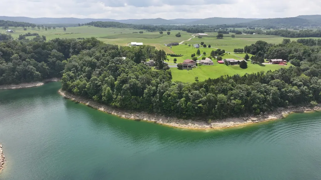 202 Peaceful Cove Lane Monticello KY 42633